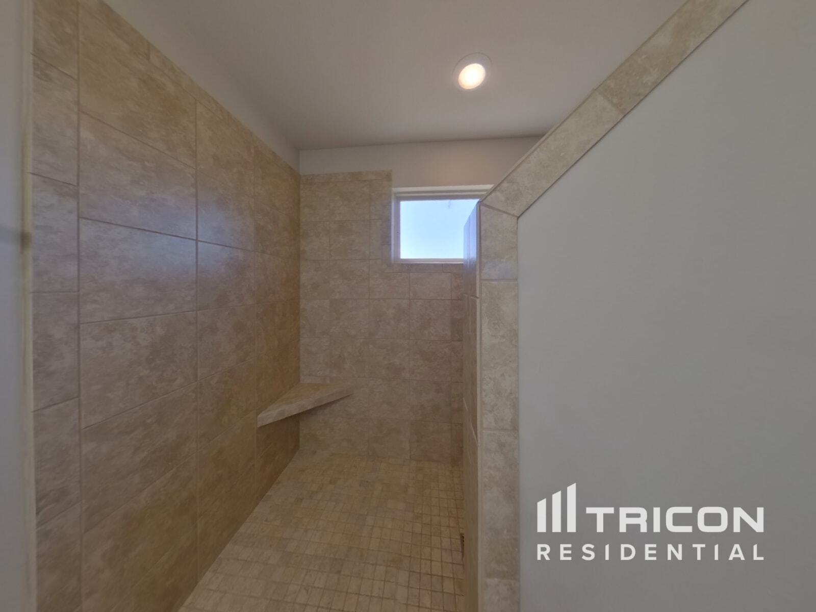 Building Photo - 4941 Kingdom Dr