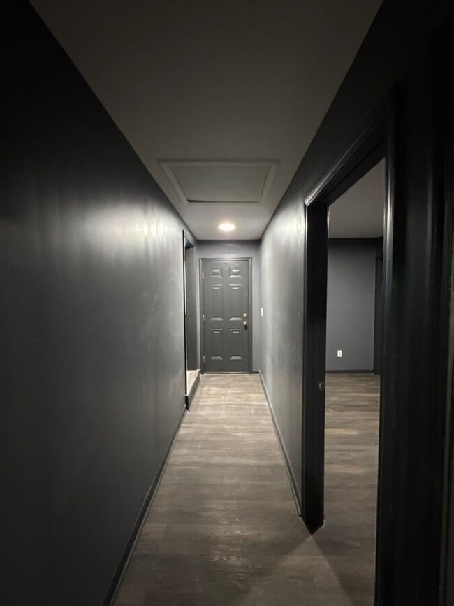 Building Photo - 761 Gracewood St