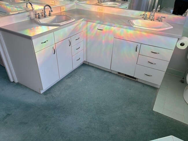 Building Photo - 433 McKinley St