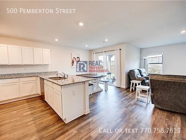 Building Photo - 500 Pemberton St