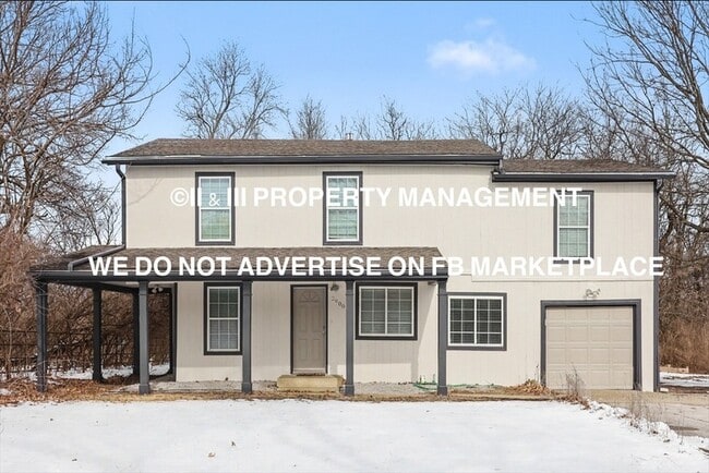 Building Photo - 2900 E Red Bridge Rd