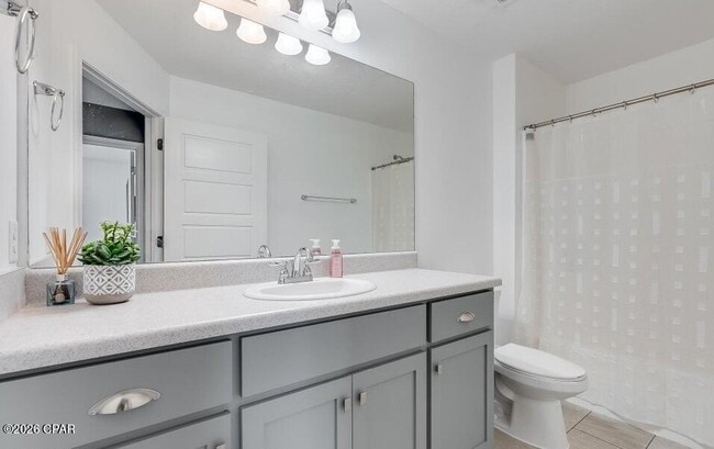 Building Photo - 7228 Quail Hollow Dr