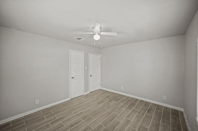 Building Photo - 3430 Seabrook St