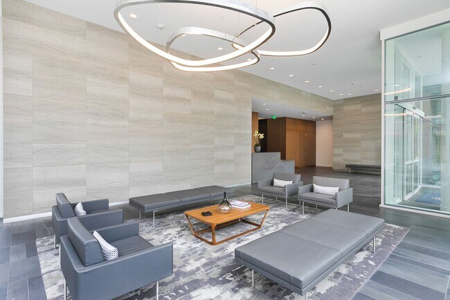 Building Photo - Modern Elegance at the Cosmopolitan on the Park