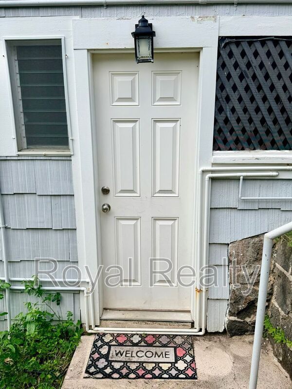 Building Photo - 2013 Kakela Dr