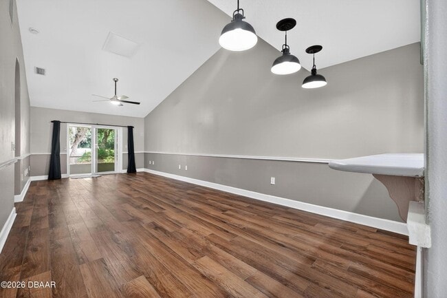 Building Photo - 42 Golf Villa Dr