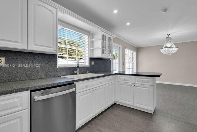 Building Photo - 11351 SW 63rd Terrace
