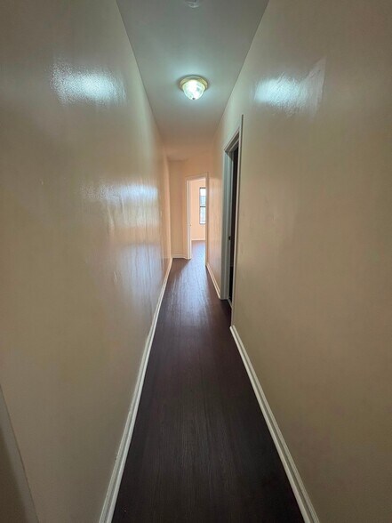Building Photo - 256 Woodworth Ave