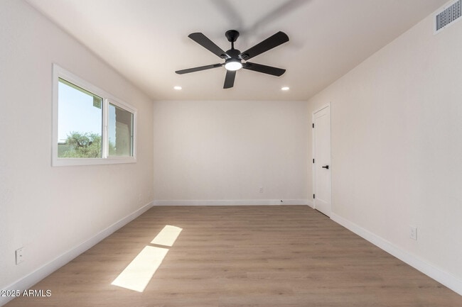 Building Photo - 7647 E Montecito Ave