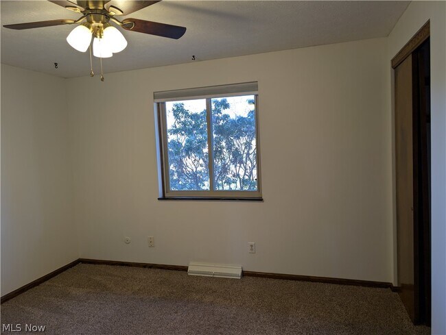 Building Photo - 3792 Baumberger Rd