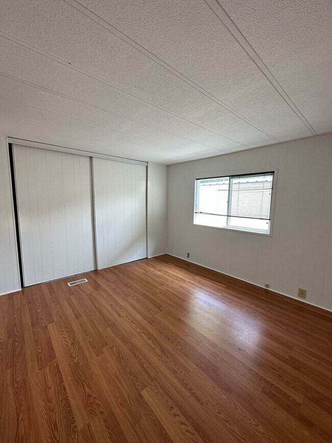 Building Photo - Cute 2-Bedroom & 2-Bathroom Single Family Home for Rent!
