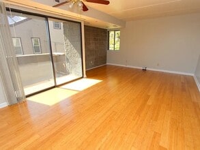 Edmond Square 2-Bedroom Living Room - EDMOND STREET -- 147
