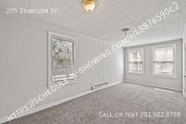Building Photo - 205 Stimpson St