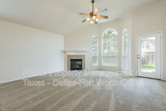 Building Photo - 8232 Livingston Ln