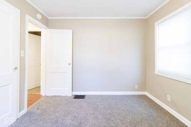 Building Photo - 3421 N Olney St