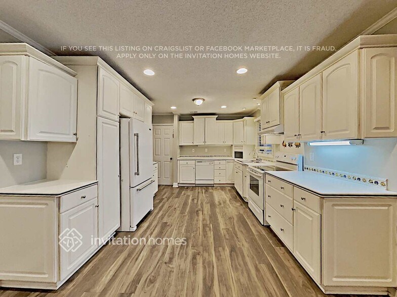 Building Photo - 116 Wilby Dr