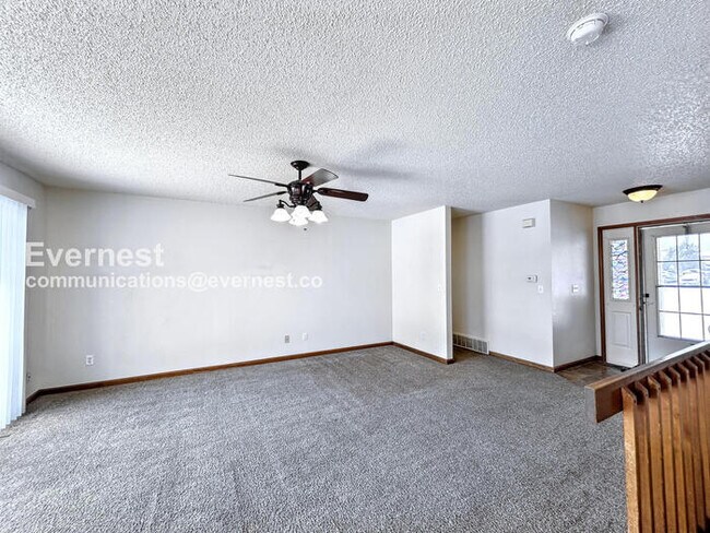 Building Photo - 615 Seawell Dr