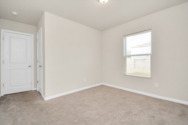 Building Photo - 15665 Briar Frst Dr