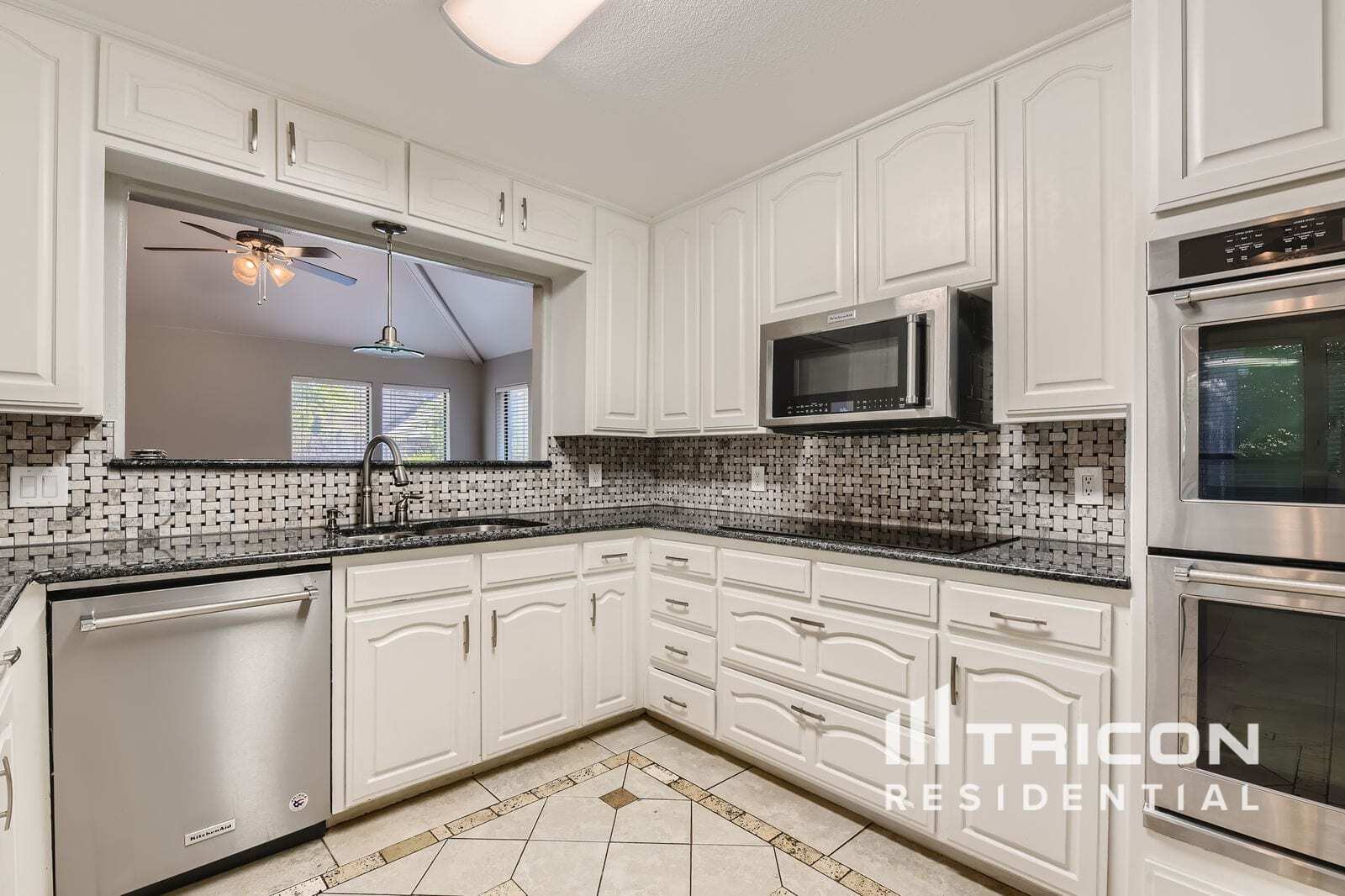 Building Photo - 6710 Saddle Ridge Rd