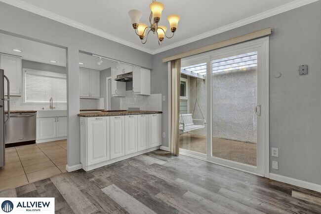 Building Photo - Serra Mesa 3 Bedroom Home with Private Yard & Oversized 2-Car Garage