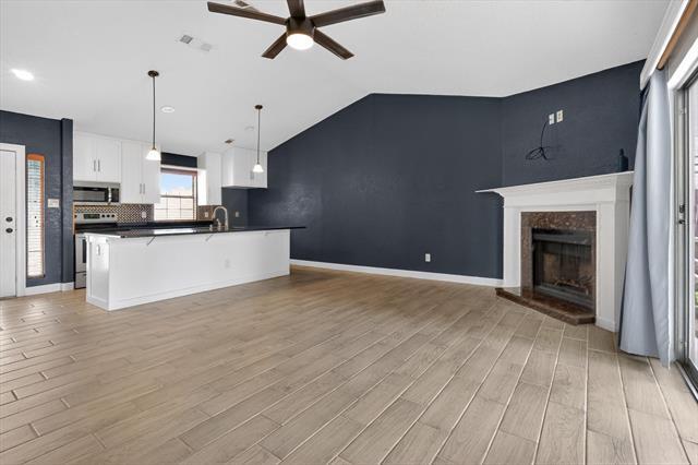 Building Photo - 7009 Shadow Bend Dr