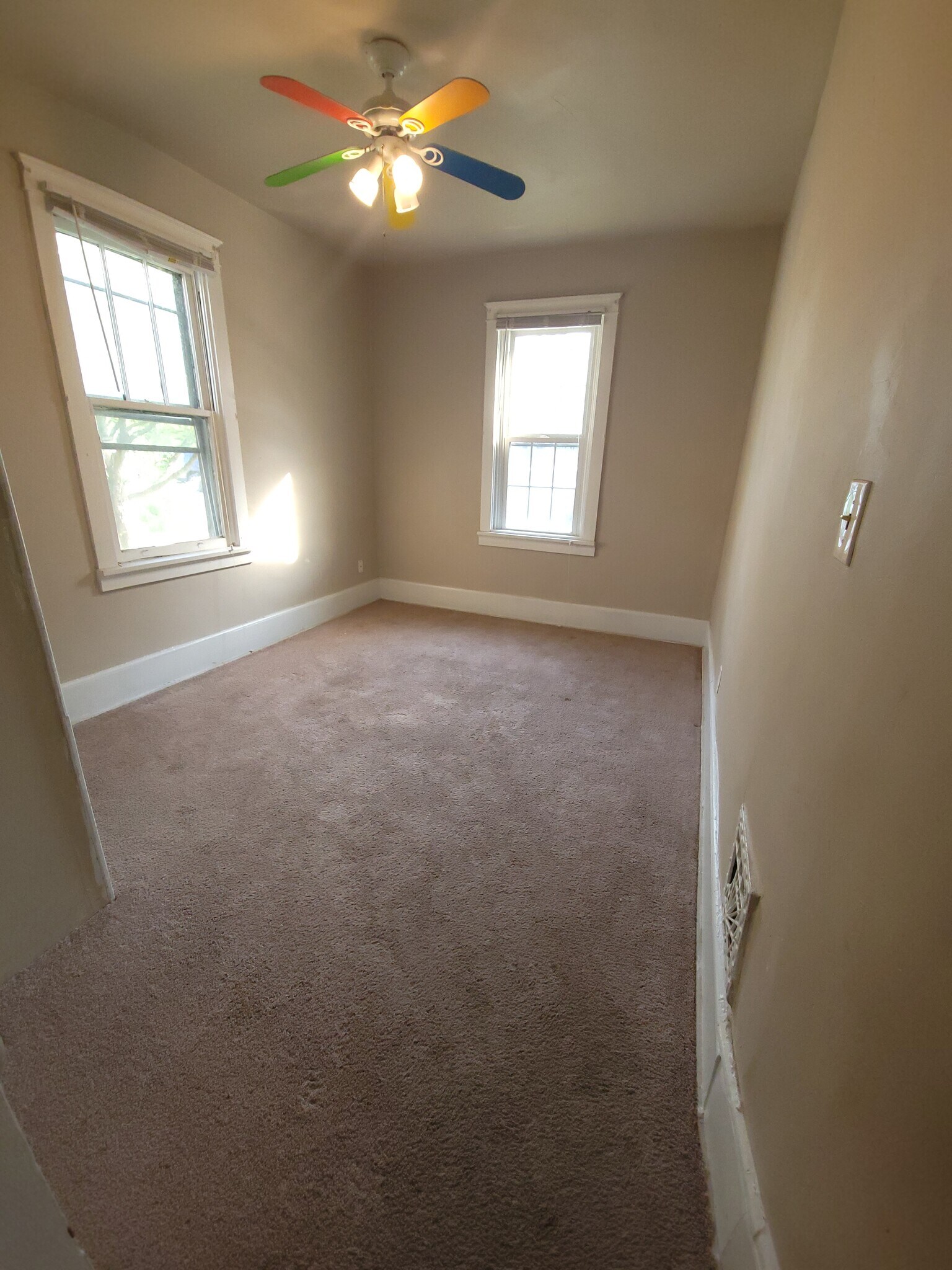 Building Photo - 4833 Hannover Ave
