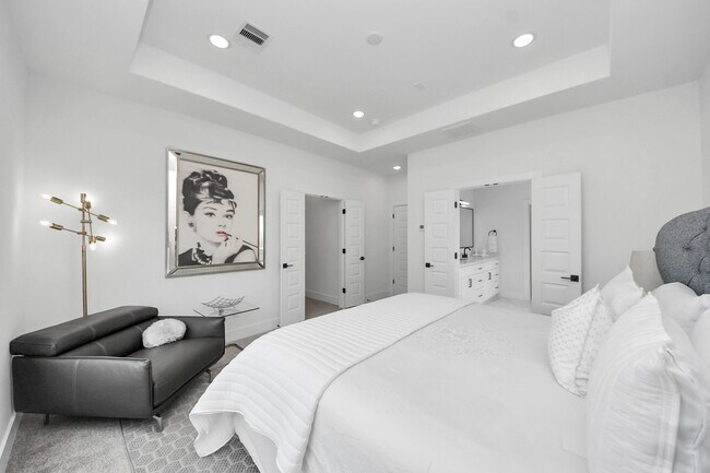 Building Photo - 3118 Wentworth St