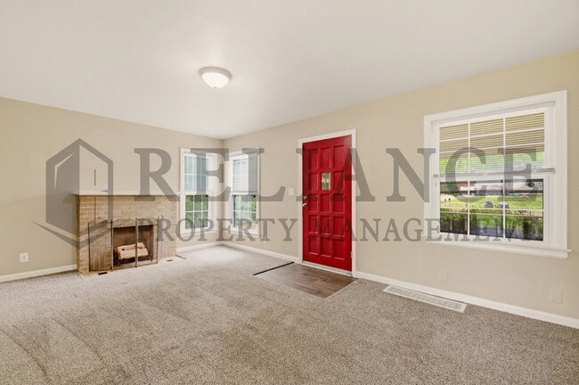 Building Photo - 571 S Roosevelt St