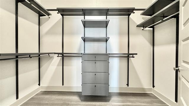 Building Photo - 3330 Oak Grove Ave