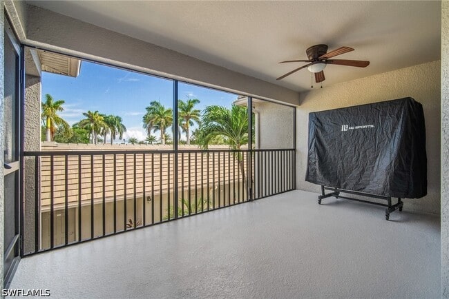 Building Photo - 10020 Siesta Bay Dr