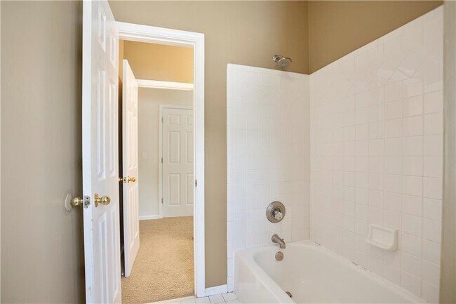 Building Photo - 5465 Derby Chase Ct