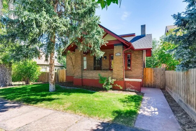 Primary Photo - Craftsman-style bungalow in Sunnyside FOR ...