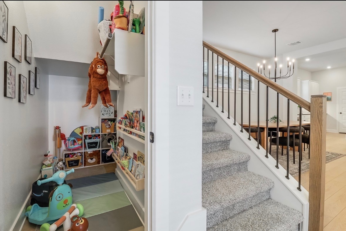 Building Photo - 6006 Rangeland Rd