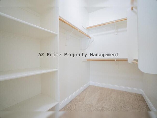Building Photo - 9215 W Dreyfus Dr