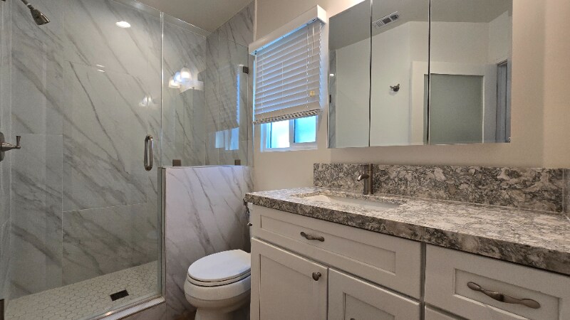 Building Photo - 646 Westminster Dr