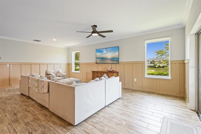 Building Photo - 338 Pinecrest Loop