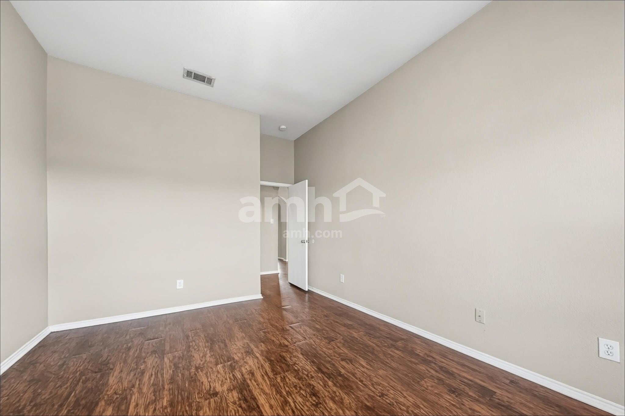 Building Photo - 912 Buffalo Springs Dr