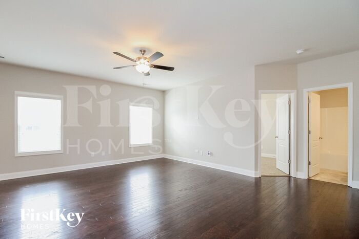 Building Photo - 744 Breeders Cup Dr