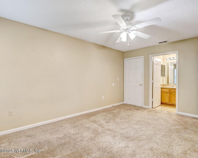 Building Photo - 8448 Kona Ave