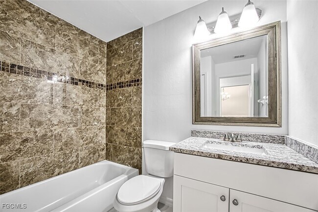 Building Photo - 16840 Sanibel Sunset Ct