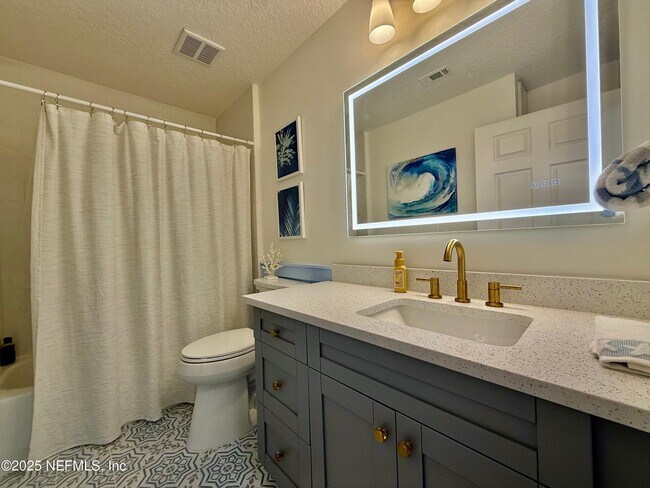 Building Photo - 315 S Ocean Grande Dr