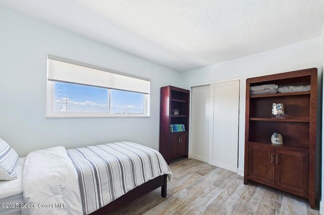 Building Photo - 55 N 4th St