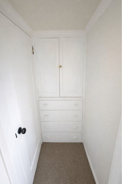 Building Photo - 25 Penn St