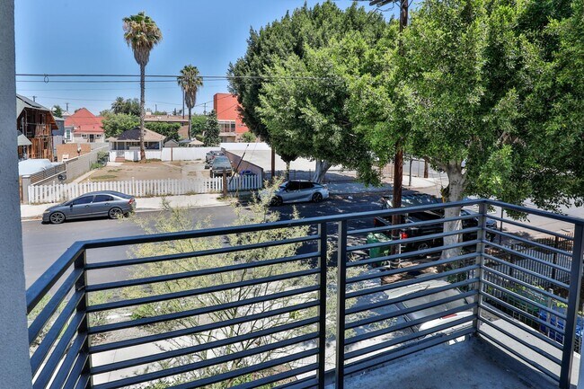 Building Photo - Gemini Townhomes