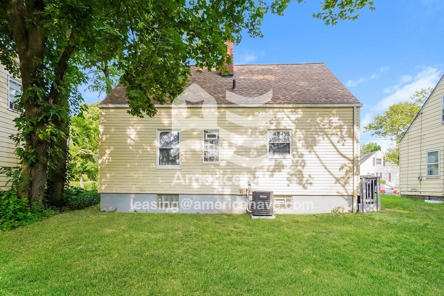 Building Photo - 1276 Crestview Ave