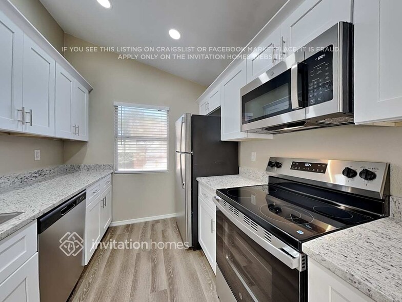 Building Photo - 11418 E Contessa St