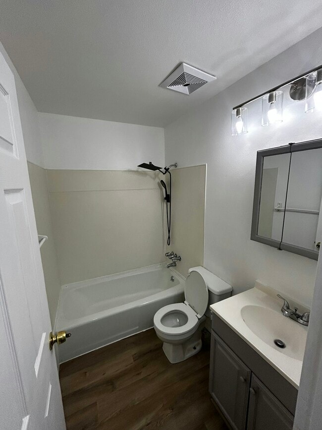 Building Photo - 1206 Harris Ave