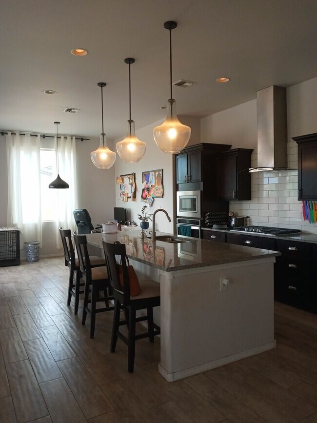 Building Photo - FOUR BEDROOM-SINGLE STORY-RIO RANCHO