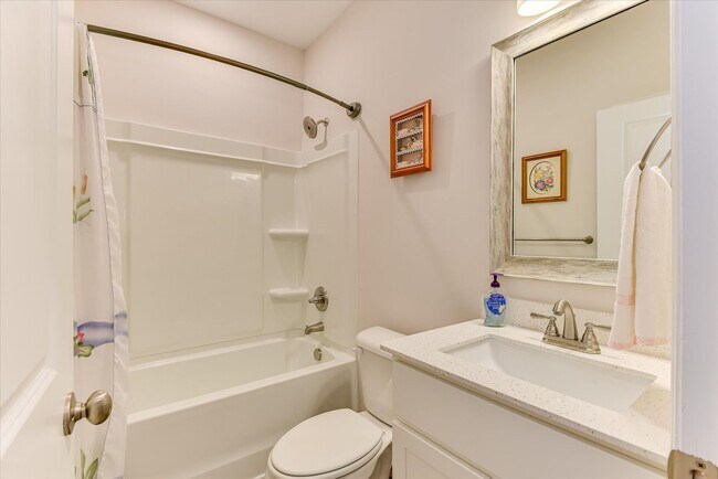 Building Photo - 6051 Big Pond Trl
