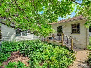 Building Photo - 2 BED/1 BATH HOME IN NEWLANDS AVAILABLE June 15th!